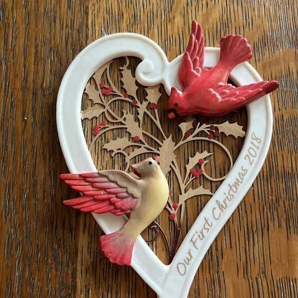 Hallmark keepsake our first Christmas together 2018 inbox - Picture 4 of 8